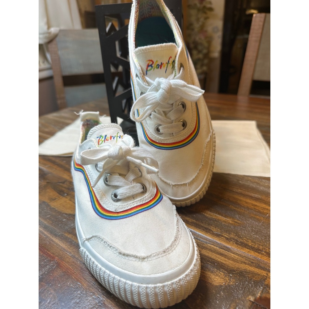 Blowfish Malibu Rainbow Love White Canvas Distressed Low Top Sneaker Woman 8.5